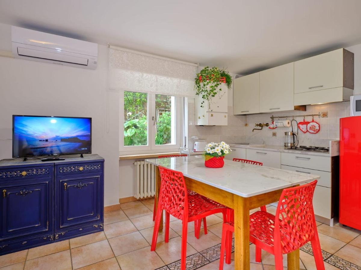 Domus Garda Apartment Гарда Екстериор снимка