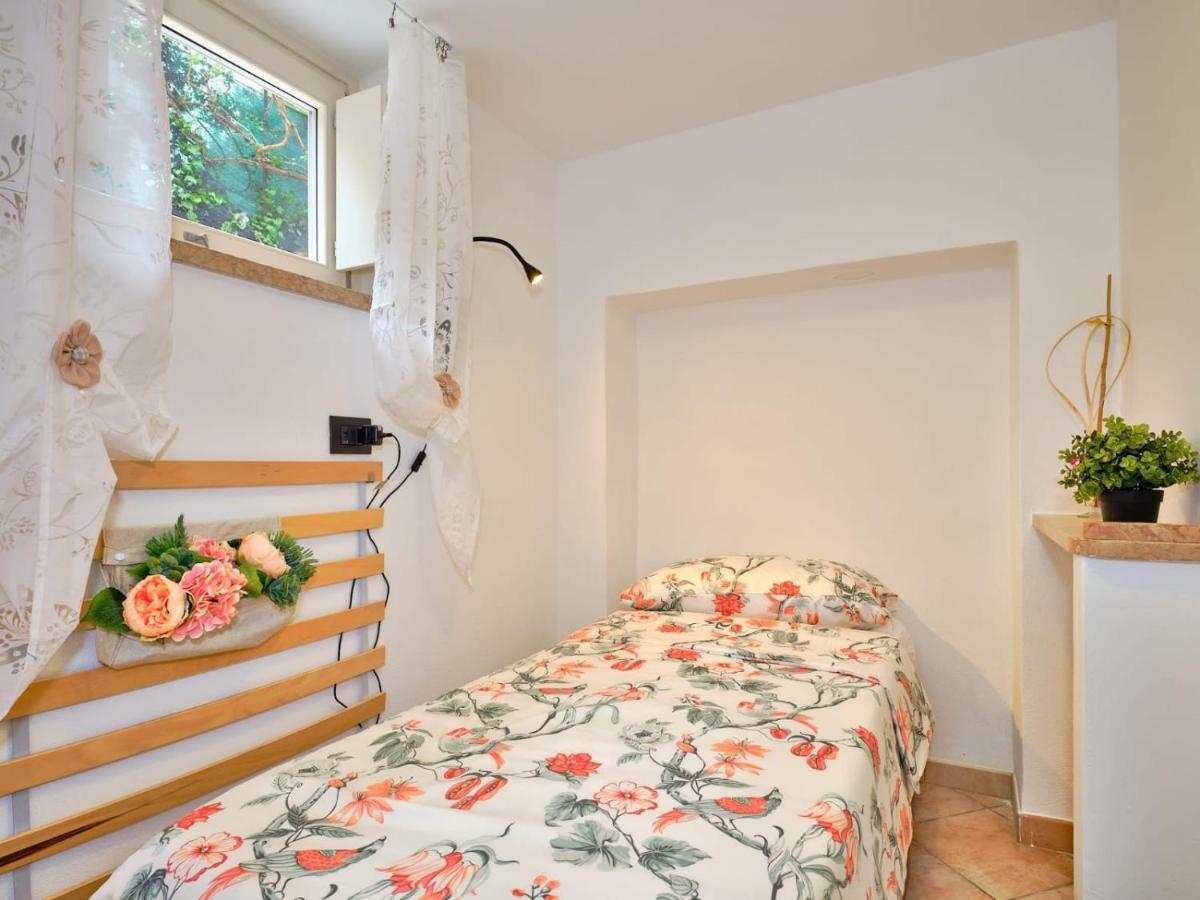 Domus Garda Apartment Гарда Екстериор снимка